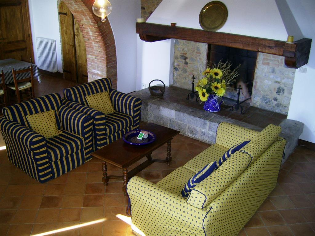 Agriturismo Fattoria Di Corsano Corsano  Ruang foto